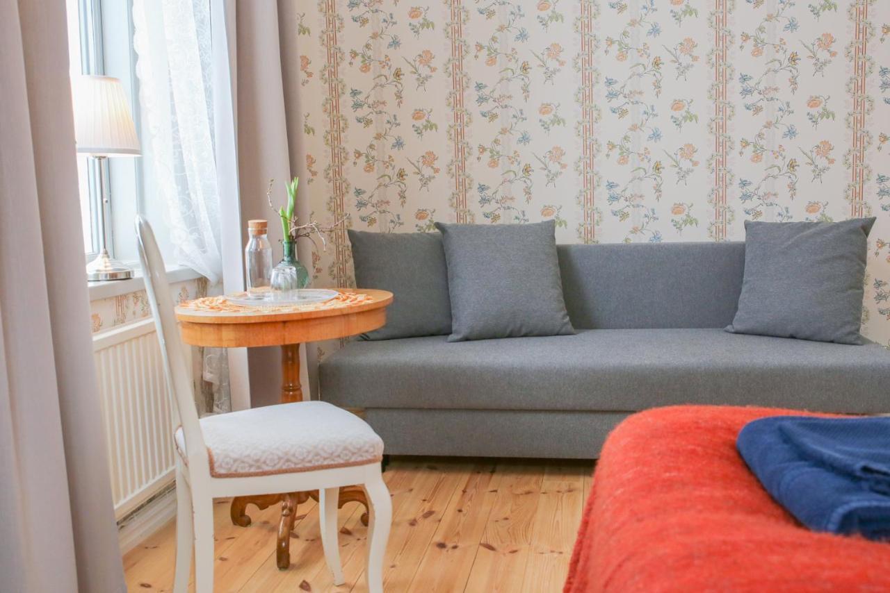 Polhem Bed & Breakfast Фалун Екстериор снимка